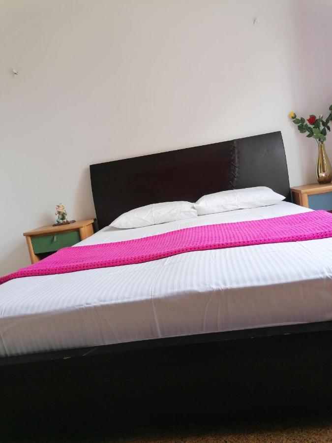 Athinas Apartment Near Acropoli And Monastiraki Metro Athens Ngoại thất bức ảnh