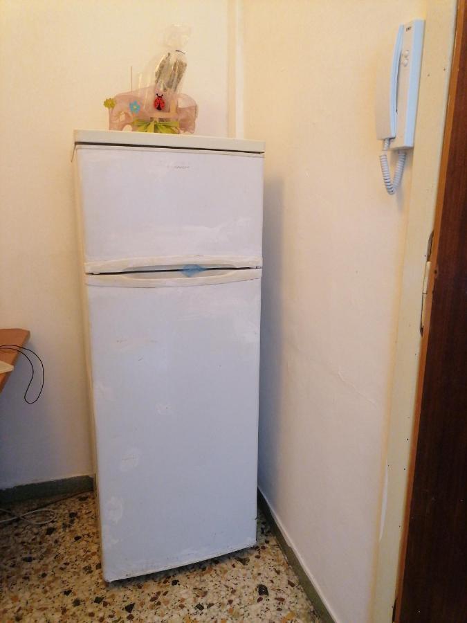Athinas Apartment Near Acropoli And Monastiraki Metro Athens Ngoại thất bức ảnh